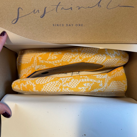 BNIB Rothy’s Daisy Flats - Picture 4 of 4